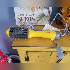 Drybar single shot round blow-dryer brush